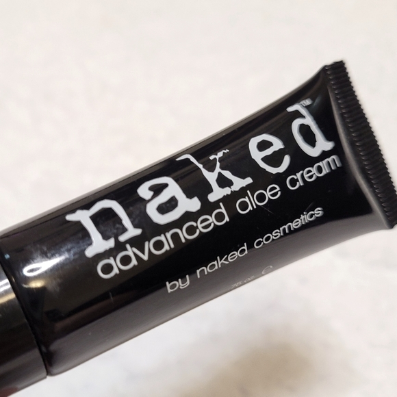 Naked Cosmetics Pigment & Aloe Cream Bundle - Picture 3 of 16